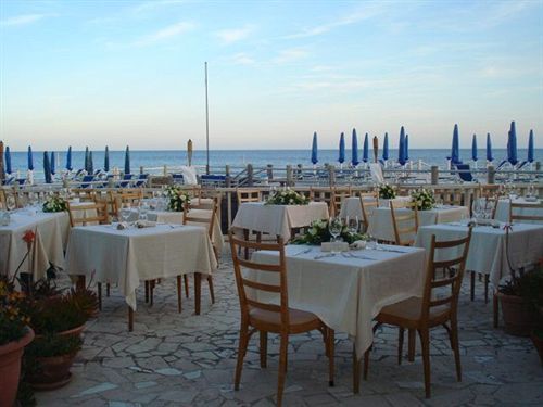 Hotel Le Najadi Santa Marinella Extérieur photo